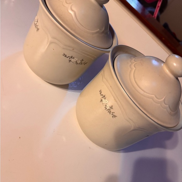 Pfaltzgraff canister bundle 2qt and 1.5 qt 
 Ceramic Canisters - Picture 7 of 7